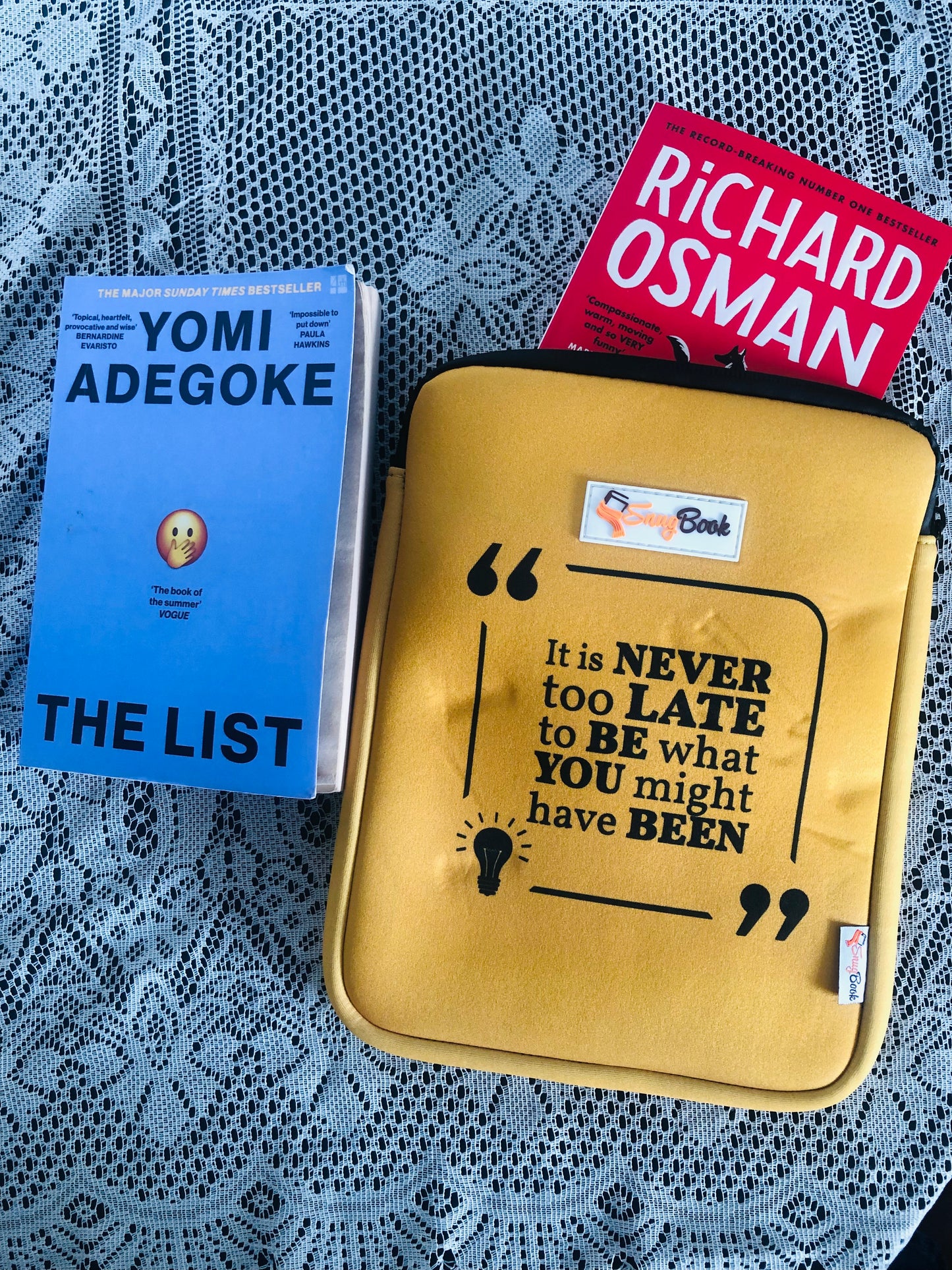 BOOK POUCH